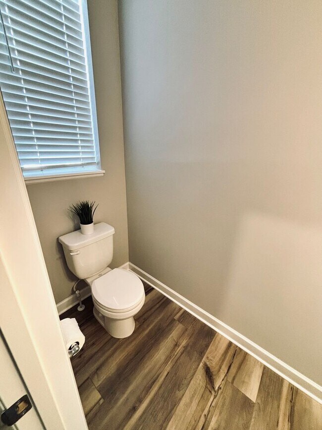 Building Photo - Beautiful and Spacious 4 Bedroom Home / New Construction!
