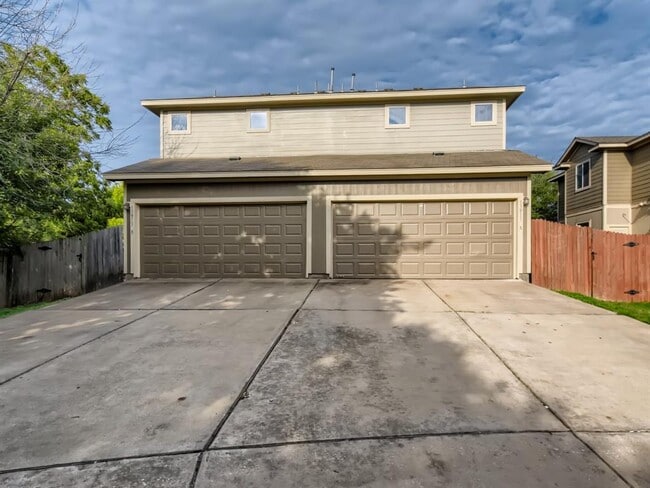Building Photo - 13913 Harris Ridge Blvd