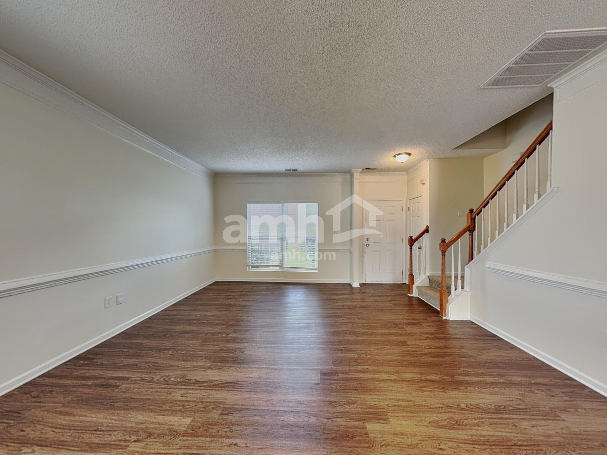 Building Photo - 8935 Hedge Maple Rd