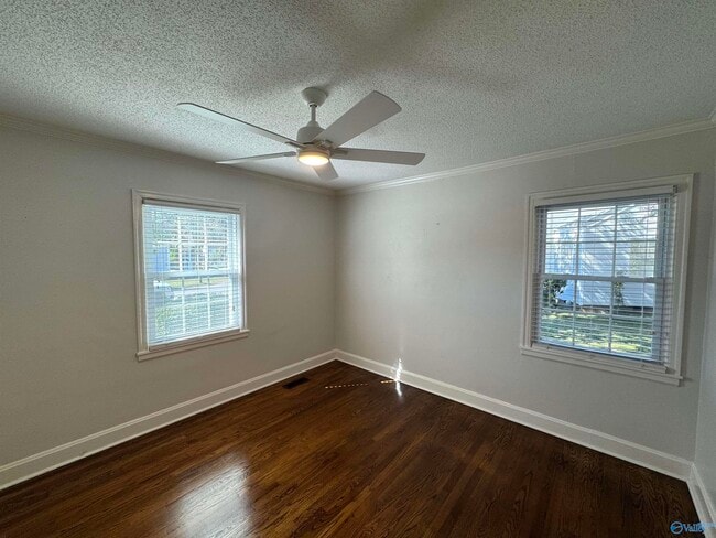 Building Photo - 2713 Hastings Rd SW