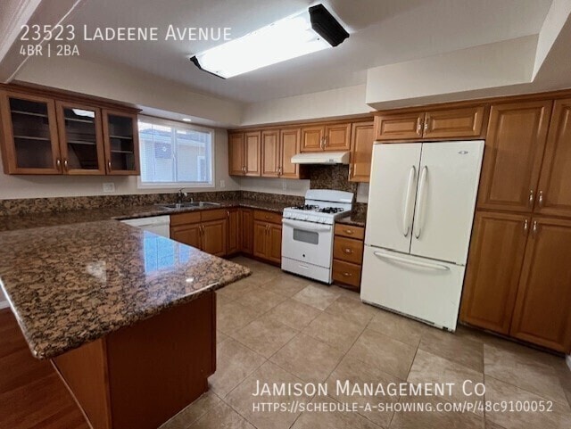 Building Photo - 23523 Ladeene Ave