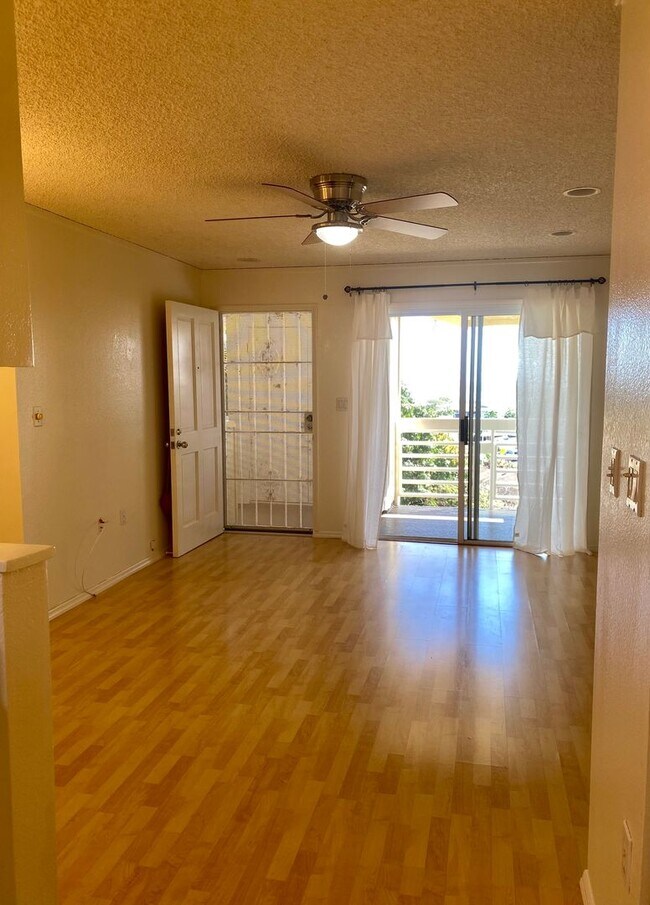 Primary Photo - Available Now | 2 Bedroom, 1 Bathroom Apartment w/Scenic View from Enclosed Lanai | Kualana Knoll...