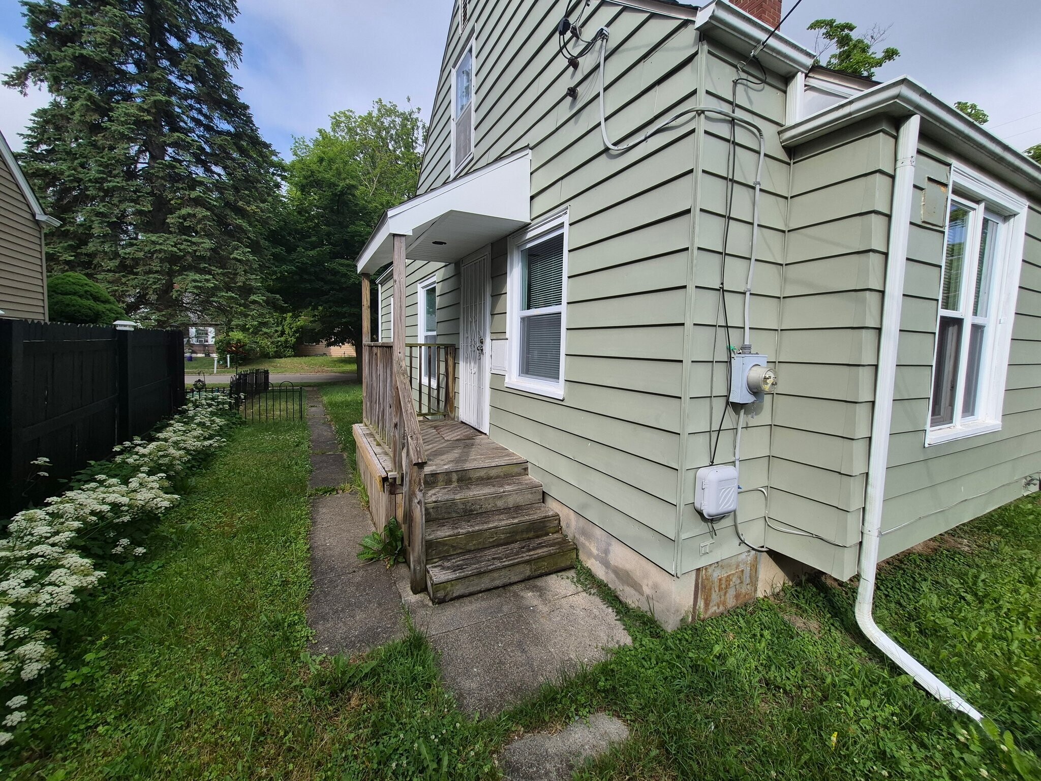 Building Photo - 2038 Copeman Blvd