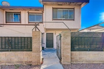 Building Photo - 4339 Spencer St