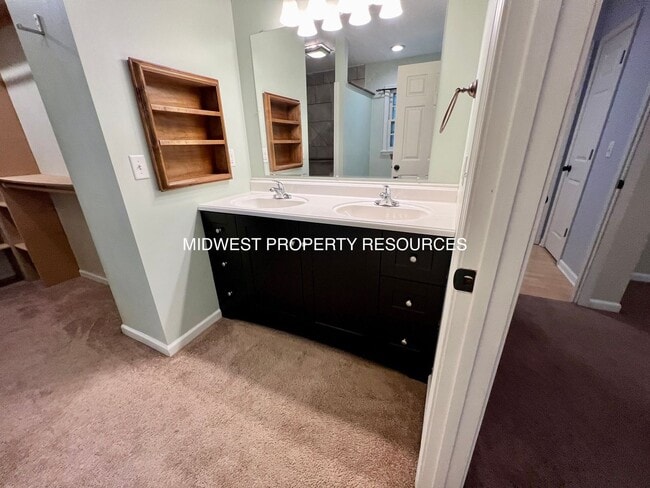 Building Photo - Amazing 3 Bedroom Ranch Home!