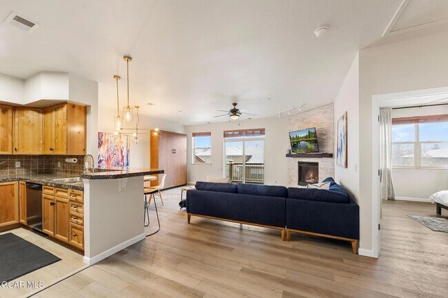 Building Photo - Fully Furnished Mountain Condo | Flexible Lease Terms | Garage Included | Fraser, CO