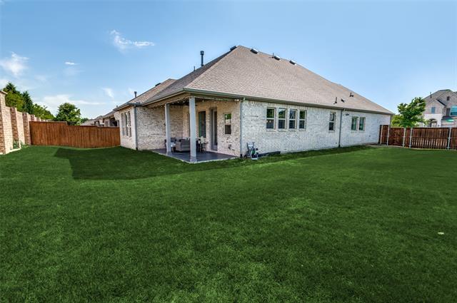 Building Photo - 3128 Lexington Dr