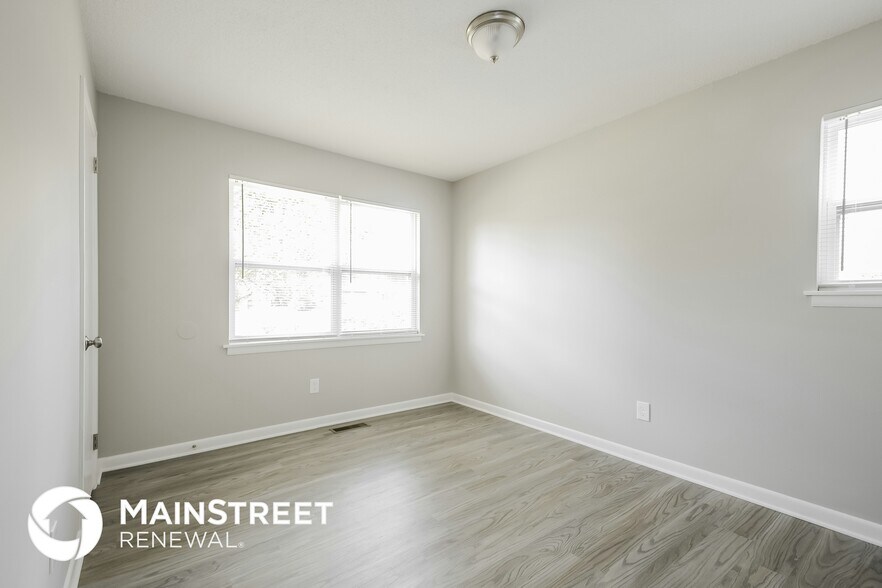 Building Photo - 2834 Micmac Dr