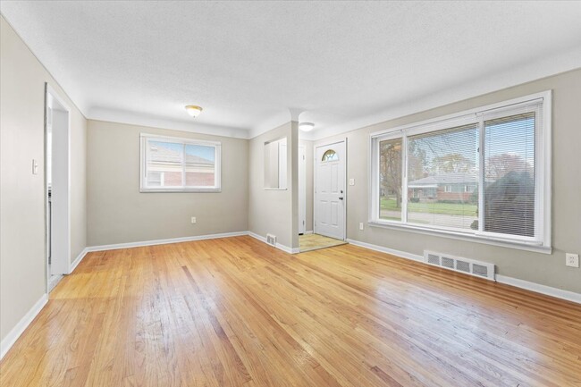Building Photo - 3316 N Lynn Ct