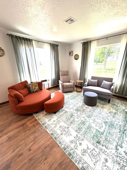 Living Room - 34558 Fry Rd SE