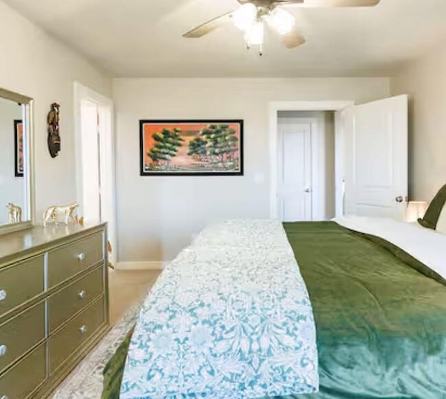 Building Photo - 2016 132nd St