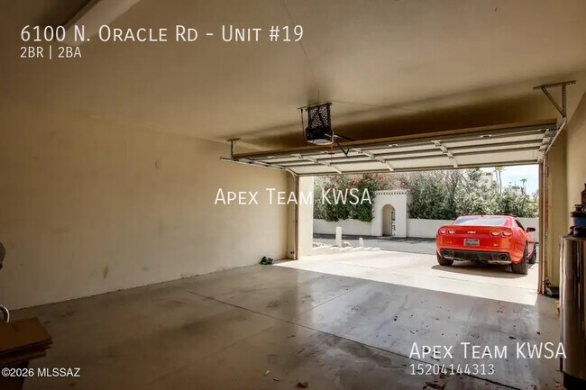 Building Photo - 6100 N Oracle Rd
