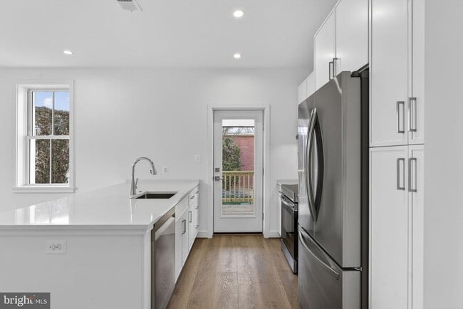 Building Photo - 117 N 21st St