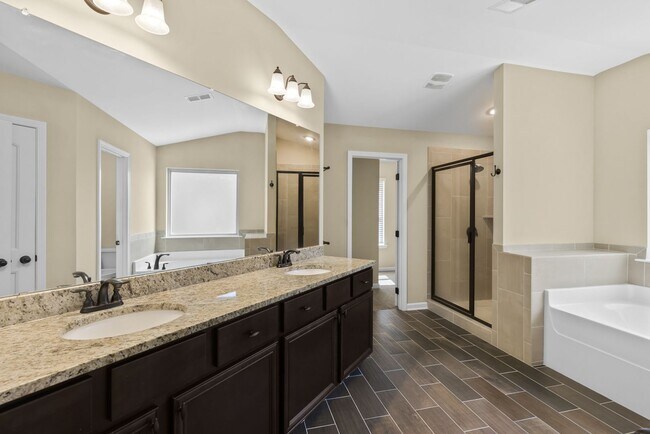 Building Photo - Spacious 5BR Home with Huge Fenced Backyard in The Reserve at Wyndham Gates!