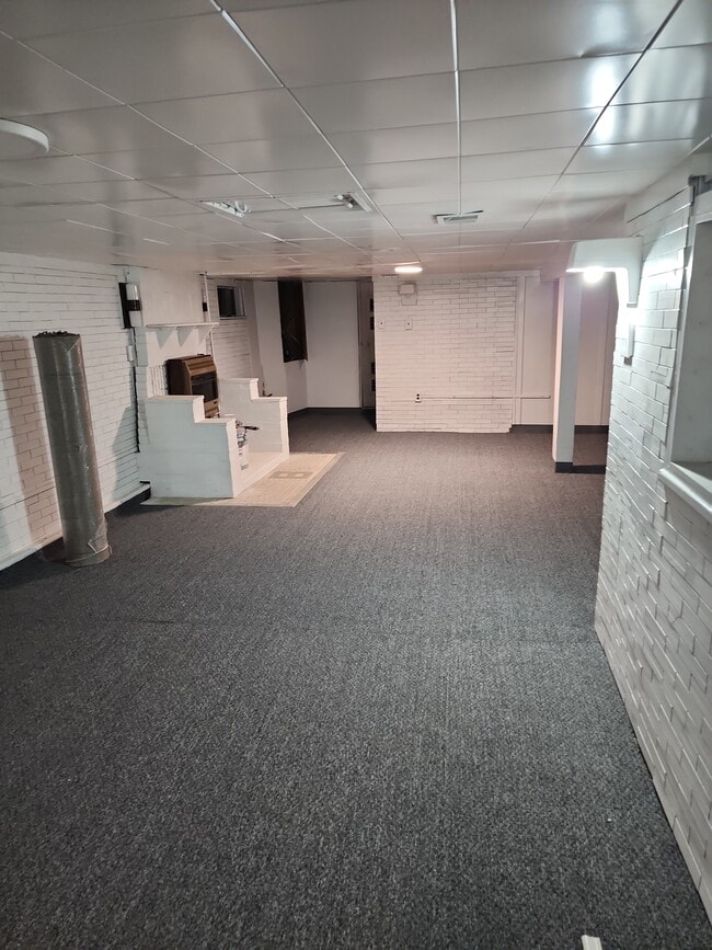 Building Photo - 313 Crawford Run Rd