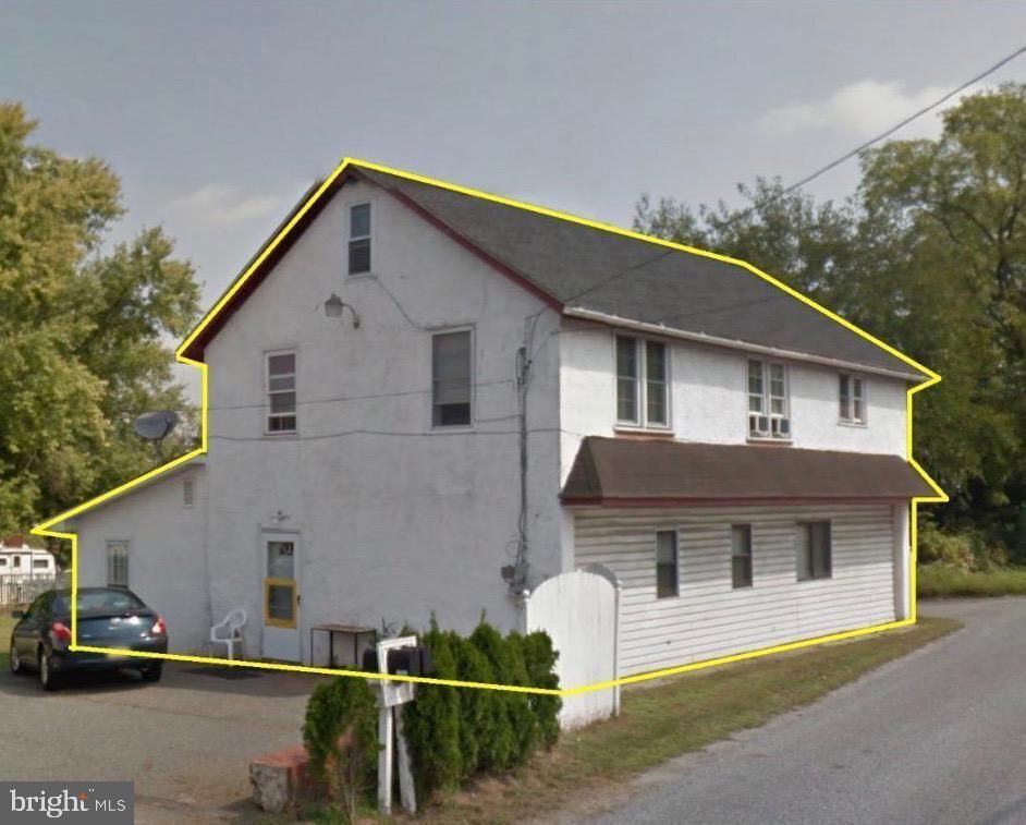 Building Photo - 1084 S Hanover St