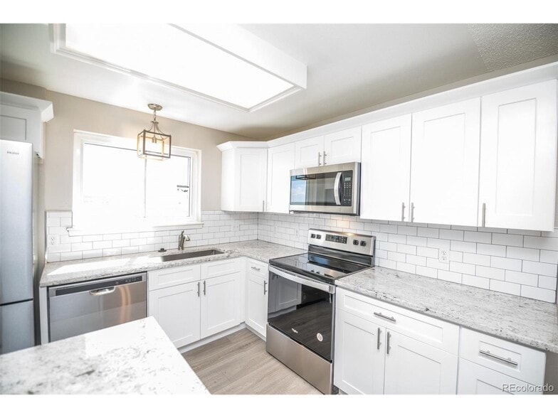 Building Photo - 2725 W 86th Ave