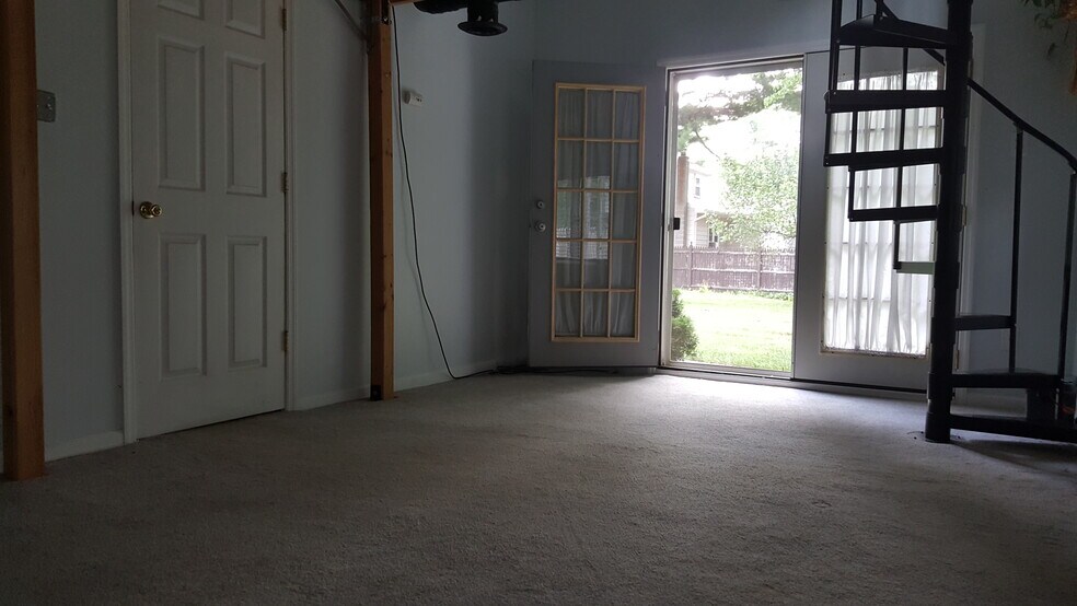 Unfinished bedroom - 91 Waterman Ave