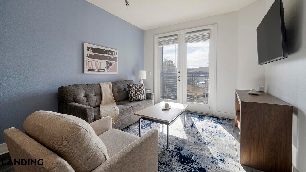 Building Photo - 810 W St Johns Ave