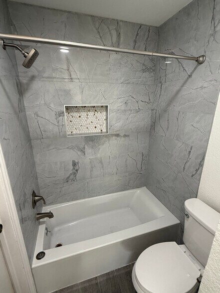 Building Photo - 506 Augustine Dr