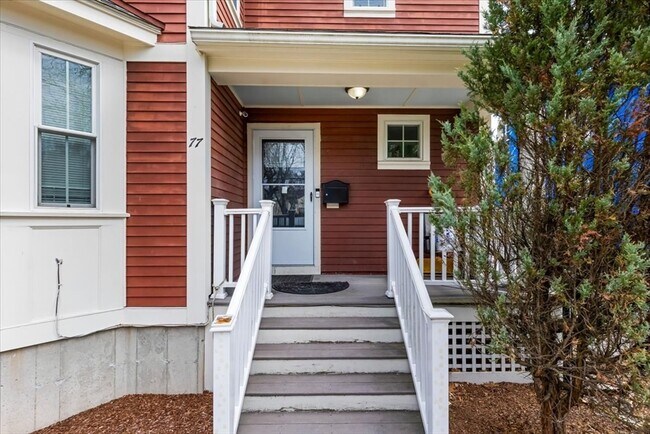 Building Photo - 77 Cedar St