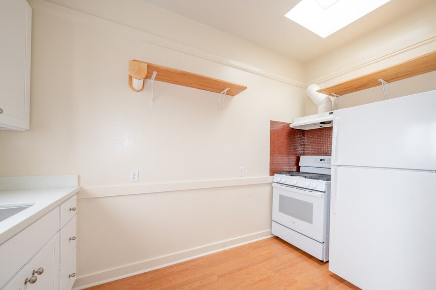 Building Photo - 149 Joost Ave