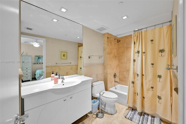 Building Photo - 1850 S Ocean Dr