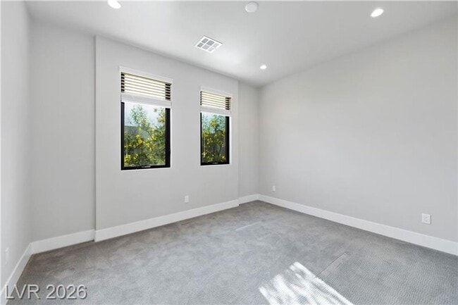 Building Photo - Modern Tri-Story Home in McDonald Highlands