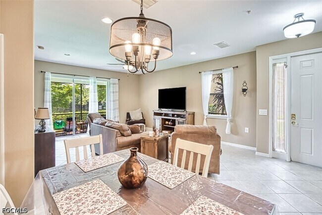 Building Photo - 3230 Cottonwood Bend
