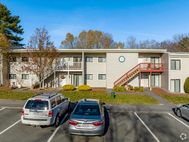Building Photo - Boulders