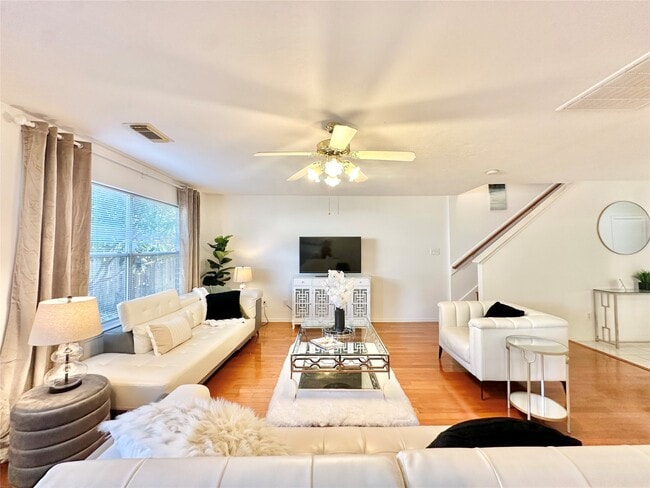 Primary Photo - 8223 Golf Green Cir