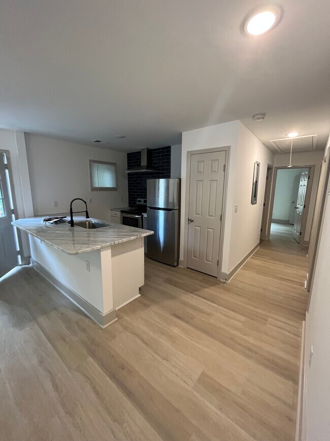 Kitchen with stainless appliances - 1714 Le Grand St
