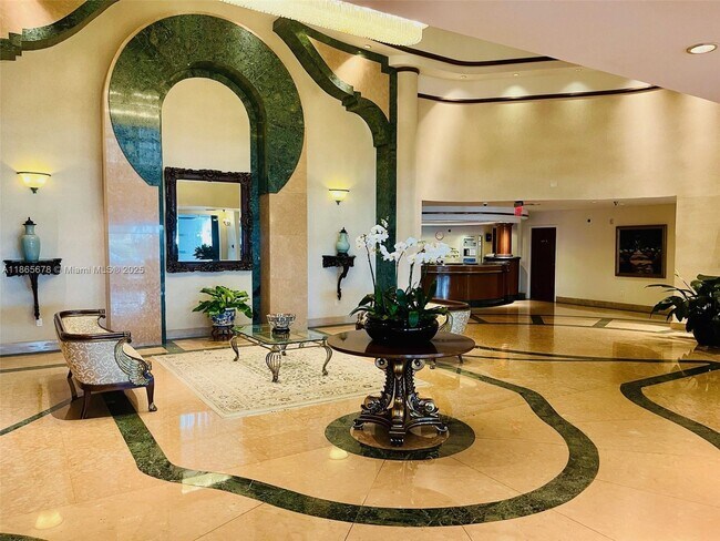 Building Photo - 5757 Collins Ave