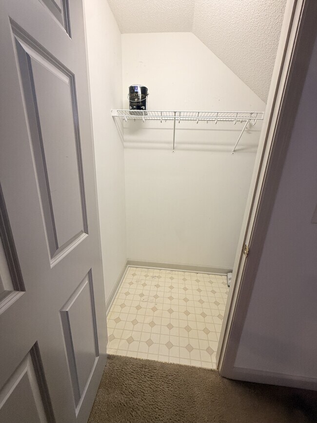 Building Photo - 817 15th St