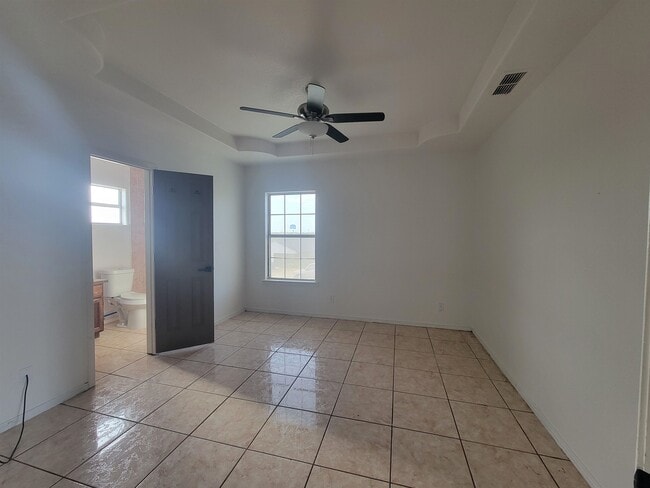 Building Photo - 3802 Nogal Lane