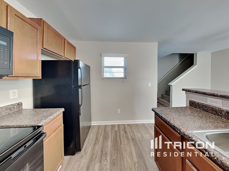 Building Photo - 4912 Magnasco Ln
