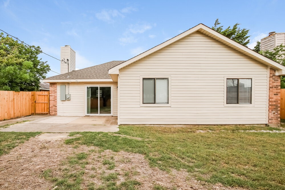 Building Photo - 605 Cox St