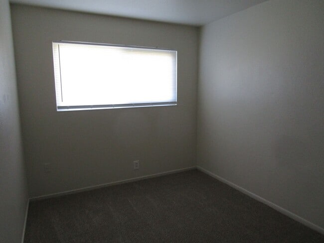 Building Photo - 124 San Carlos Ct