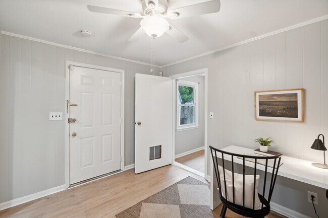 Building Photo - Charming Updated 4BR/2BA Cape Cod in Twinbrook- Rockville