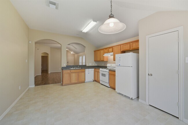 Building Photo - 19907 Parkstone Bend Ln