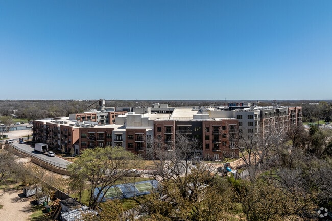 Building Photo - Eastpoint Apartments