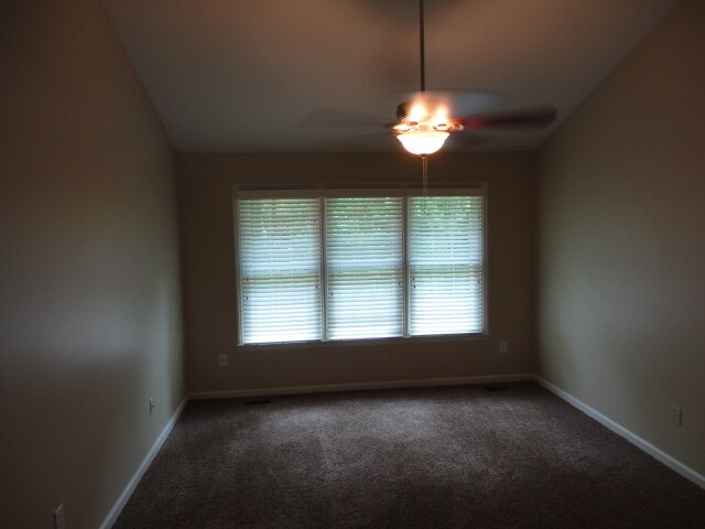 Building Photo - 325 Brims Way