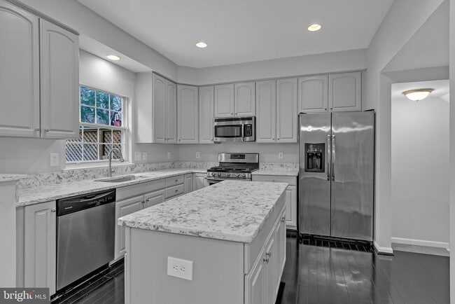 Building Photo - 20523 Ashley Terrace