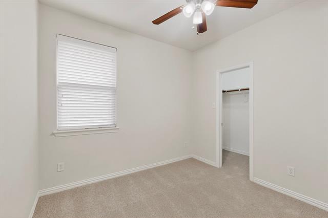 Building Photo - 963 Cougar Dr