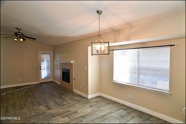 Building Photo - 3020 Tierra Mina Dr