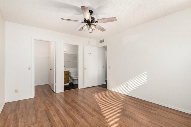 Building Photo - 21057 N 34th Dr