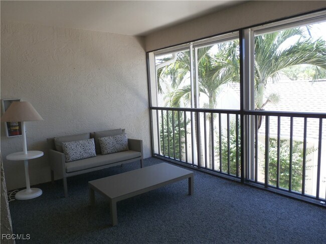 Building Photo - 16301 Kelly Woods Dr