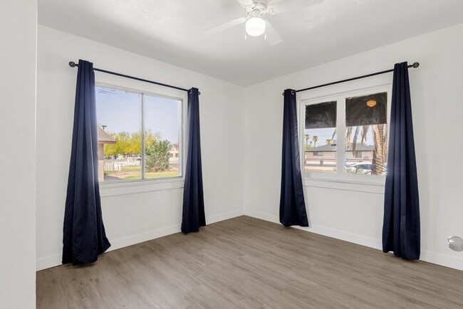 Building Photo - Brand new 3 bedroom renovation next to His...