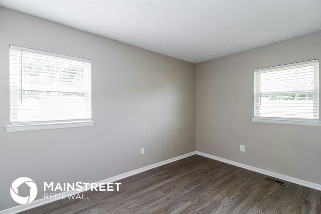 Building Photo - 2767 Bardwell Rd