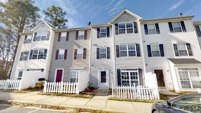 Building Photo - Townhome | Hard Surface Floors Through-Out...